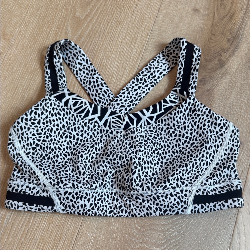 Lululemon Athletica Black and White Patterned Bra